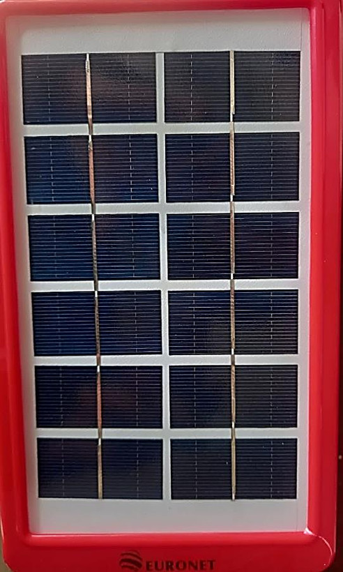 شارژر خورشیدی موبایل و کارتخوان