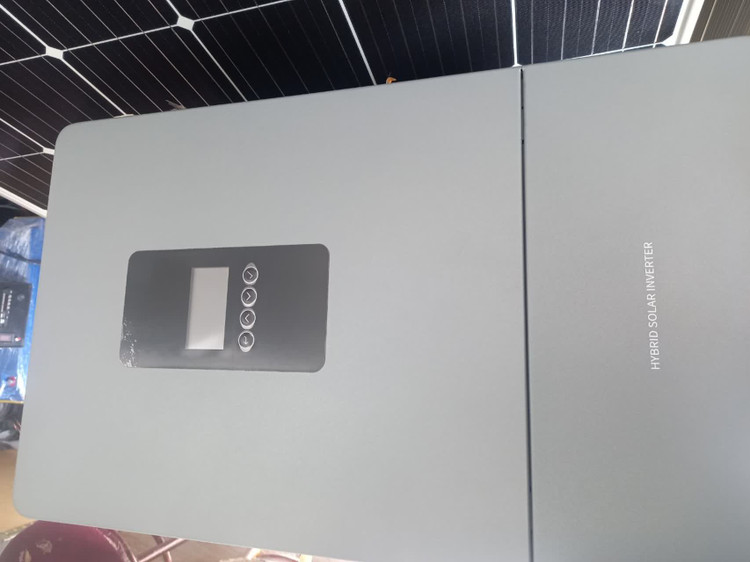 اینورتر شارژر هیبریدی (سانورتر و ups) 6000 وات 48 ولت با شارژر 80A Mppt