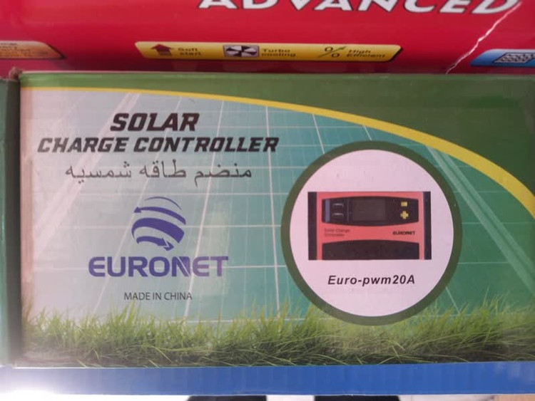 شارژکنترلر خورشیدی یورونت 20 آمپر 12/24 ولت دارای usb مدل Euro-pwm20A قرمز