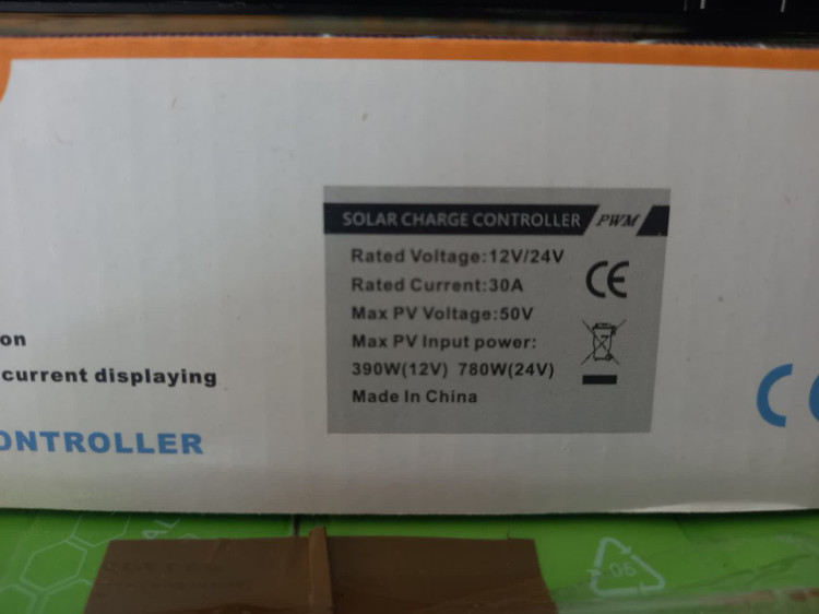کنترل شارژر خورشیدی (restar solar) رستار سولار 30 آمپر 12/24 ولت دارای usb