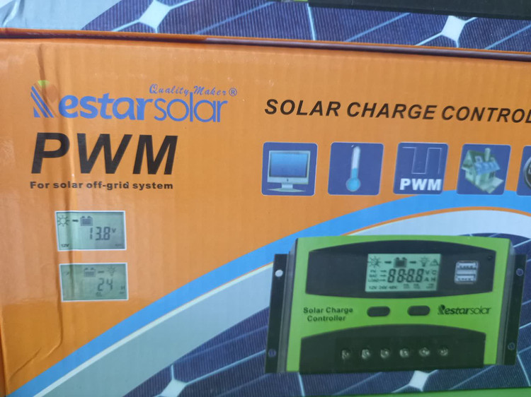 کنترل شارژر خورشیدی (restar solar) رستار سولار 30 آمپر 12/24 ولت دارای usb