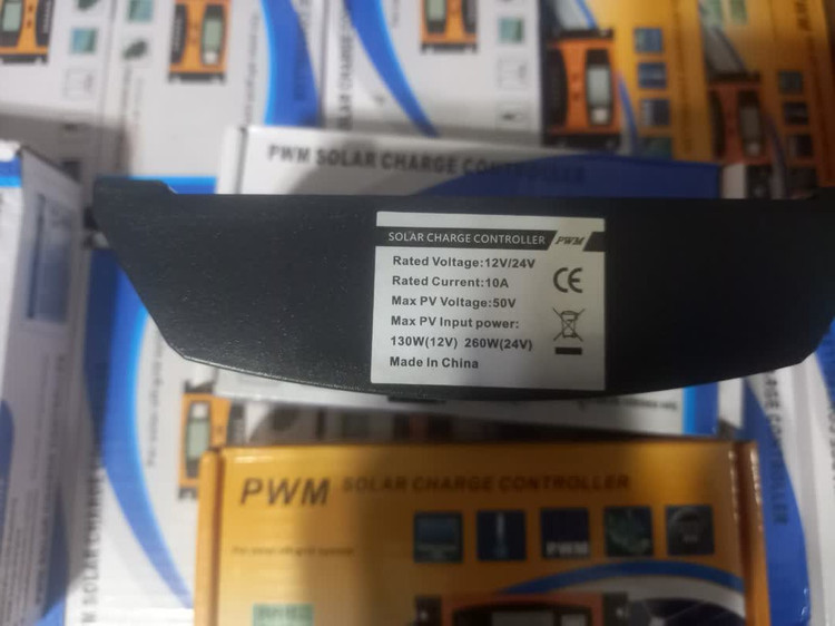 کنترل شارژر خورشیدی سولار 10آمپر 12/24 ولت دارای usb