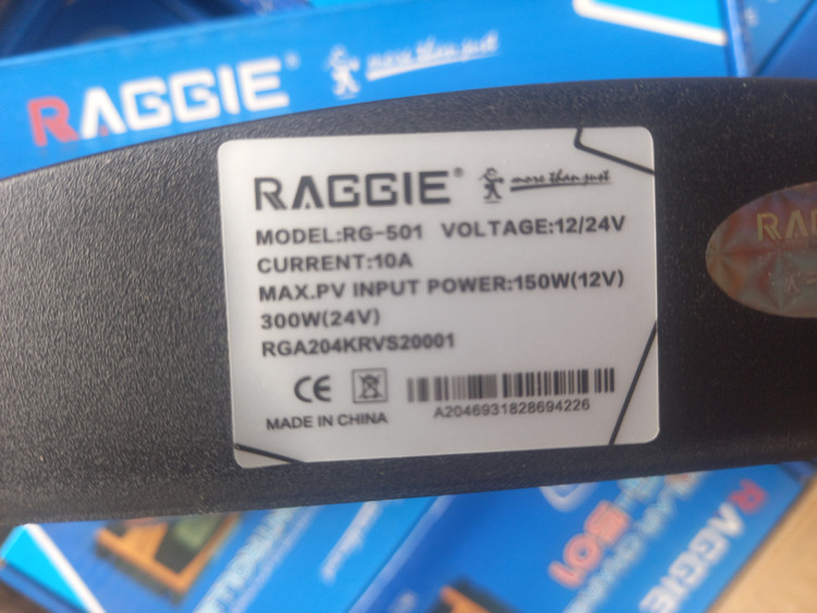 شارژ کنترلر خورشیدی ۱۰ آمپر ۱۲/۲۴ ولت برند RAGGIE